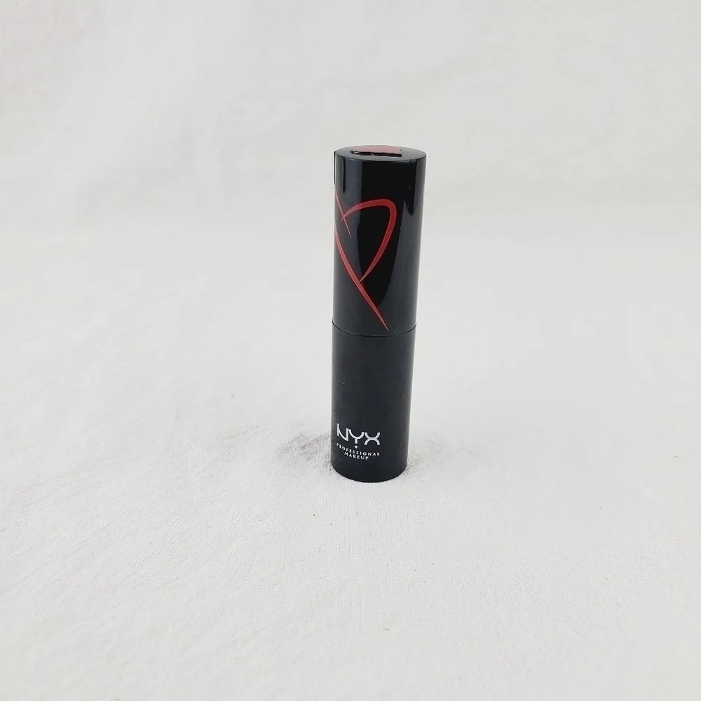 LAST ONE ❤️ NYX shout loud satin Lipstick Shade Cherry Charm